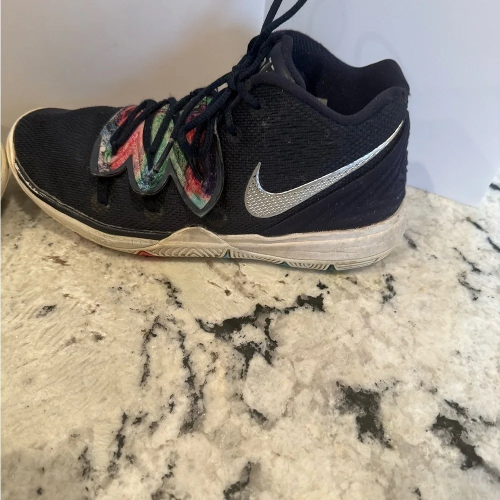 2018 Nike Kyrie 5 Multi-Color